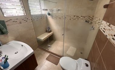 El Refugio, Venta Apto 115mt, Piso 2 Ascensor, Unidad.
