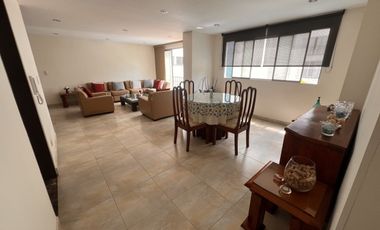 El Refugio, Venta Apto 115mt, Piso 2 Ascensor, Unidad.