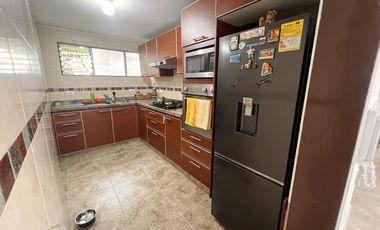El Refugio, Venta Apto 115mt, Piso 2 Ascensor, Unidad.