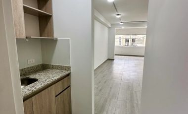Venta Oficina 60m² en Mall Comercial - Guayabal, Piso 3