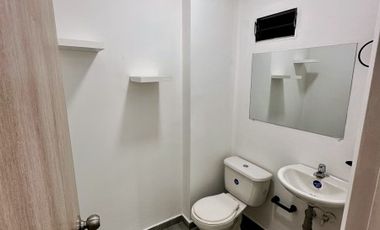 Venta Oficina 60m² en Mall Comercial - Guayabal, Piso 3