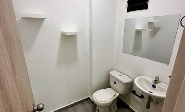 Venta Oficina 60m² en Mall Comercial - Guayabal, Piso 3