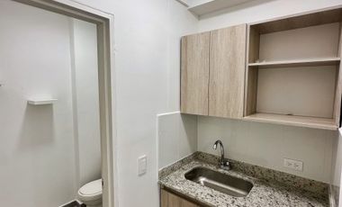 Venta Oficina 60m² en Mall Comercial - Guayabal, Piso 3
