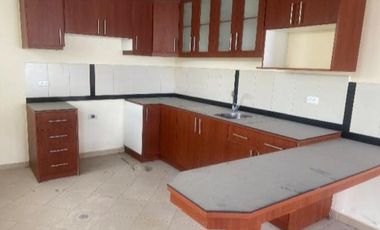 Casa aplica a crédito VIP, en Lulumbamba, San Antonio de Pichincha