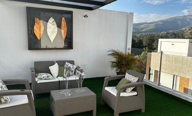 TUMBACO HERMOSAS CASAS POR ESTRENAR NO ADOSADAS