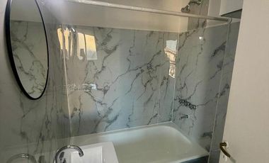 Monoambiente muy luminoso con cocina independiente