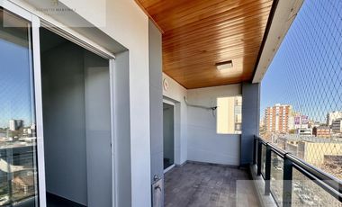 DEPARTAMENTO/ SAN MARTIN 300/ QUILMES CENTRO/ VENTA/3 DOR