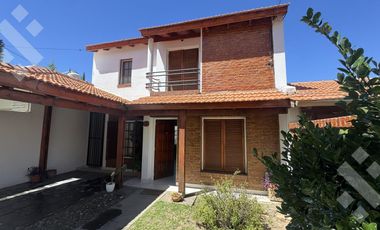 VENTA - Casa de 3 dormitorios | B° Santa Genoveva | Neuquén