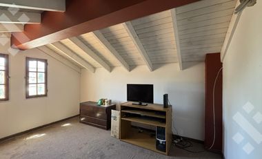 VENTA - Casa de 3 dormitorios | B° Santa Genoveva | Neuquén