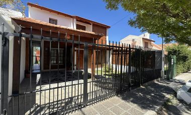 VENTA - Casa de 3 dormitorios | B° Santa Genoveva | Neuquén