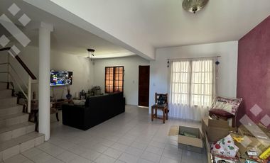 VENTA - Casa de 3 dormitorios | B° Santa Genoveva | Neuquén