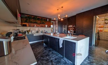 CASA DE LUJO EN VENTA EN ZAPOPAN AYAMONTE