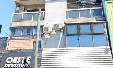 Departamento de 2 ambientes apto profesional en el centro de Morón