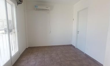 Departamento de 2 ambientes apto profesional en el centro de Morón