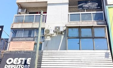 Departamento de 2 ambientes apto profesional en el centro de Morón