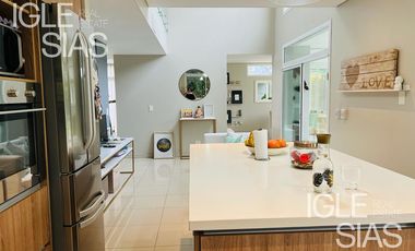 Casa en alquiler en Los Sauces, Nordelta