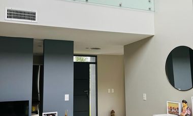 Casa en alquiler en Los Sauces, Nordelta