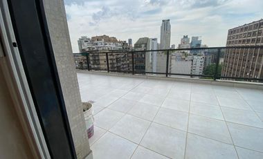 Alquiler departamento con terraza propia -VISTA AL RIO-