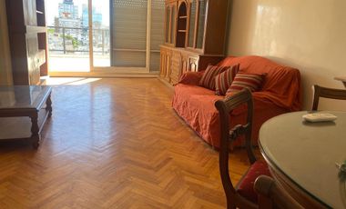 Alquiler departamento con terraza propia -VISTA AL RIO-