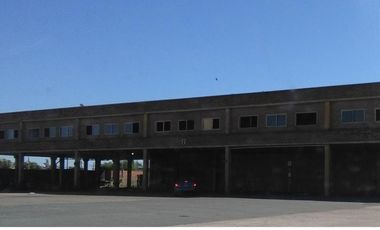 DEPOSITO INDUSTRIAL- COMERCIAL EN ALQUILER AL TIPO DE CAMBIO OFICIAL!! ZONA SUR QUILMES