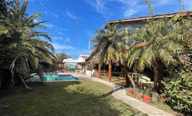 Casa en Alquiler Para fines Comerciales - Cerro de las Rosas - Zona Norte