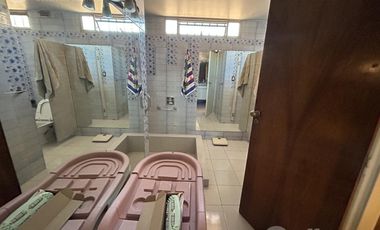 Casa en Alquiler Para fines Comerciales - Cerro de las Rosas - Zona Norte