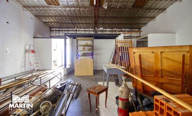 Casa PH en venta en Olivos 3 ambientes, con cochera, jardín y galpón. 170 m2 cub.