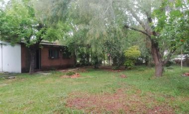 Casa en venta 2 dormitorios y 2 cocheras en  Arroyo Seco