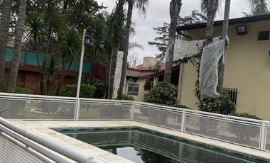 Venta casa quinta con quincho y piscina en Centro Agricola El Pato