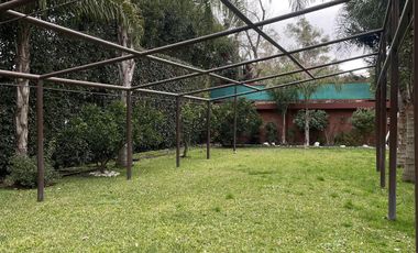 Venta casa quinta con quincho y piscina en Centro Agricola El Pato