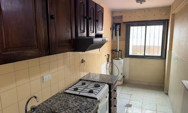 Departamento de 2 Ambientes en Excelente Ubicación!!! Arana 37, Mte. Grande.