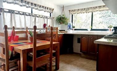 Renta casa en condominio en Lomas de Memetla