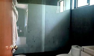 Renta casa en condominio en Lomas de Memetla