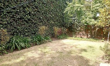 Renta casa en condominio en Lomas de Memetla