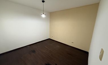 PH tipo CASA en ALQUILER con PATIO y Terraza en Wilde