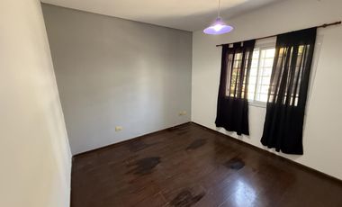 PH tipo CASA en ALQUILER con PATIO y Terraza en Wilde