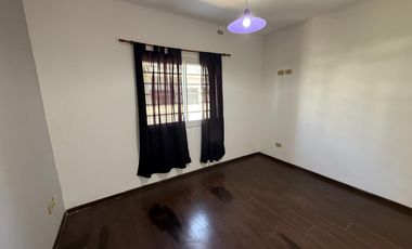 PH tipo CASA en ALQUILER con PATIO y Terraza en Wilde