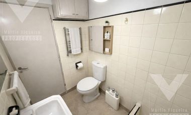 Casa en lote propio en Villa Adelina. 8.66 por 18.10 mts-