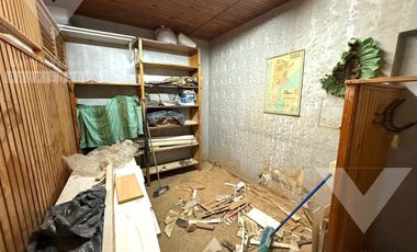 Casa en lote propio en Villa Adelina. 8.66 por 18.10 mts-