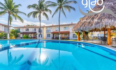 Casa de Lujo con Alberca Privada en Marina Vallarta | Vista a Campo de Golf