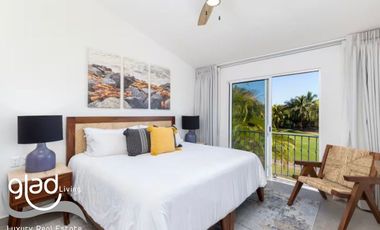 Casa de Lujo con Alberca Privada en Marina Vallarta | Vista a Campo de Golf