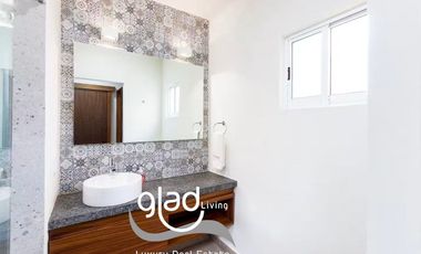 Casa de Lujo con Alberca Privada en Marina Vallarta | Vista a Campo de Golf