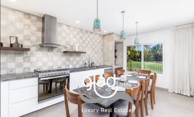 Casa de Lujo con Alberca Privada en Marina Vallarta | Vista a Campo de Golf