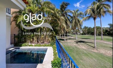 Casa de Lujo con Alberca Privada en Marina Vallarta | Vista a Campo de Golf