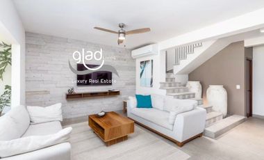 Casa de Lujo con Alberca Privada en Marina Vallarta | Vista a Campo de Golf