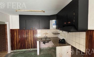 Alquiler de PH 2 ambientes con patio en Wilde