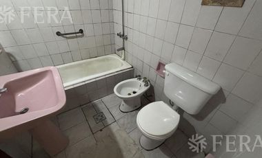 Alquiler de PH 2 ambientes con patio en Wilde