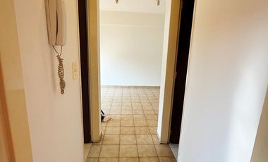 Departamento con cochera en alquiler