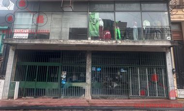 Departamento en  pleno centro,ideal para oficina,consultorio y/o vivienda.-