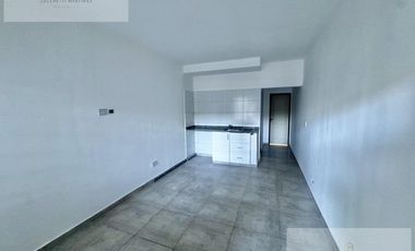 DEPARTAMENTO/DOS AMBIENTES/COCHERA